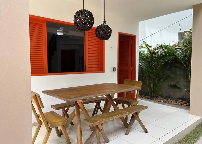 Casa Laranja Home Stay
